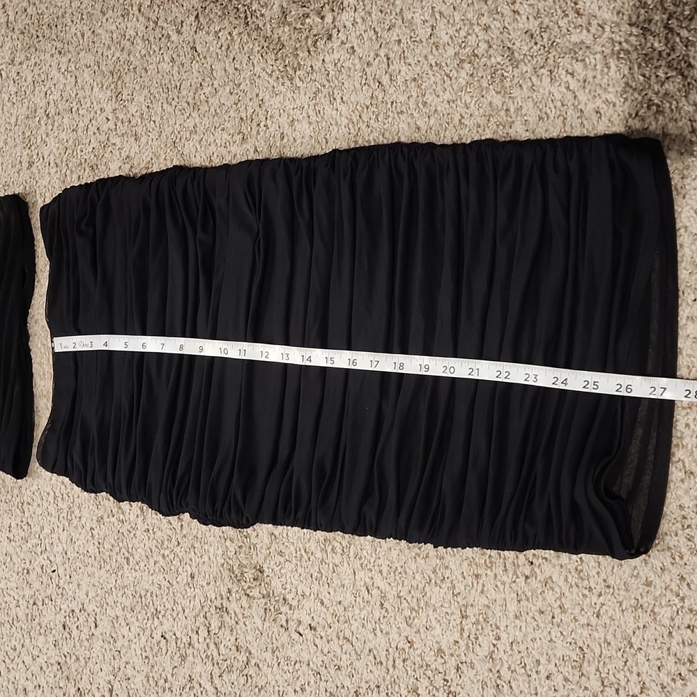 Express Body Contour Ruched Set - Picture 7 of 9